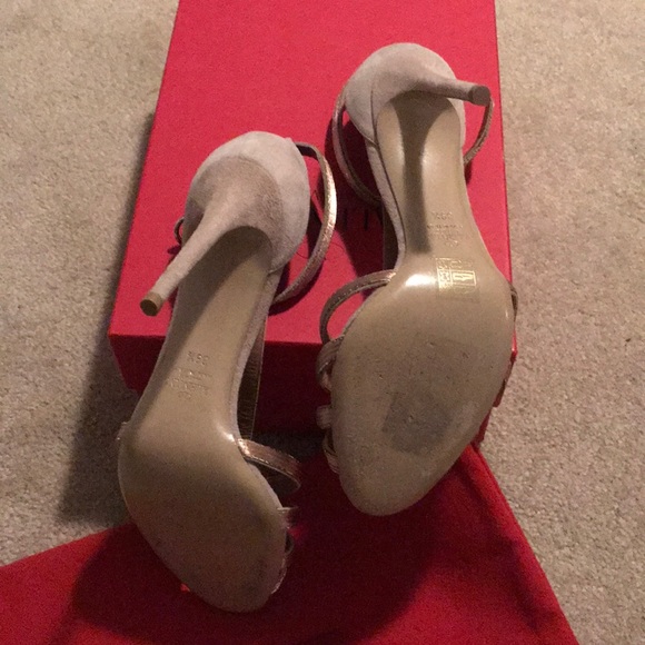 COPY - Valentino Heels - Picture 7 of 10